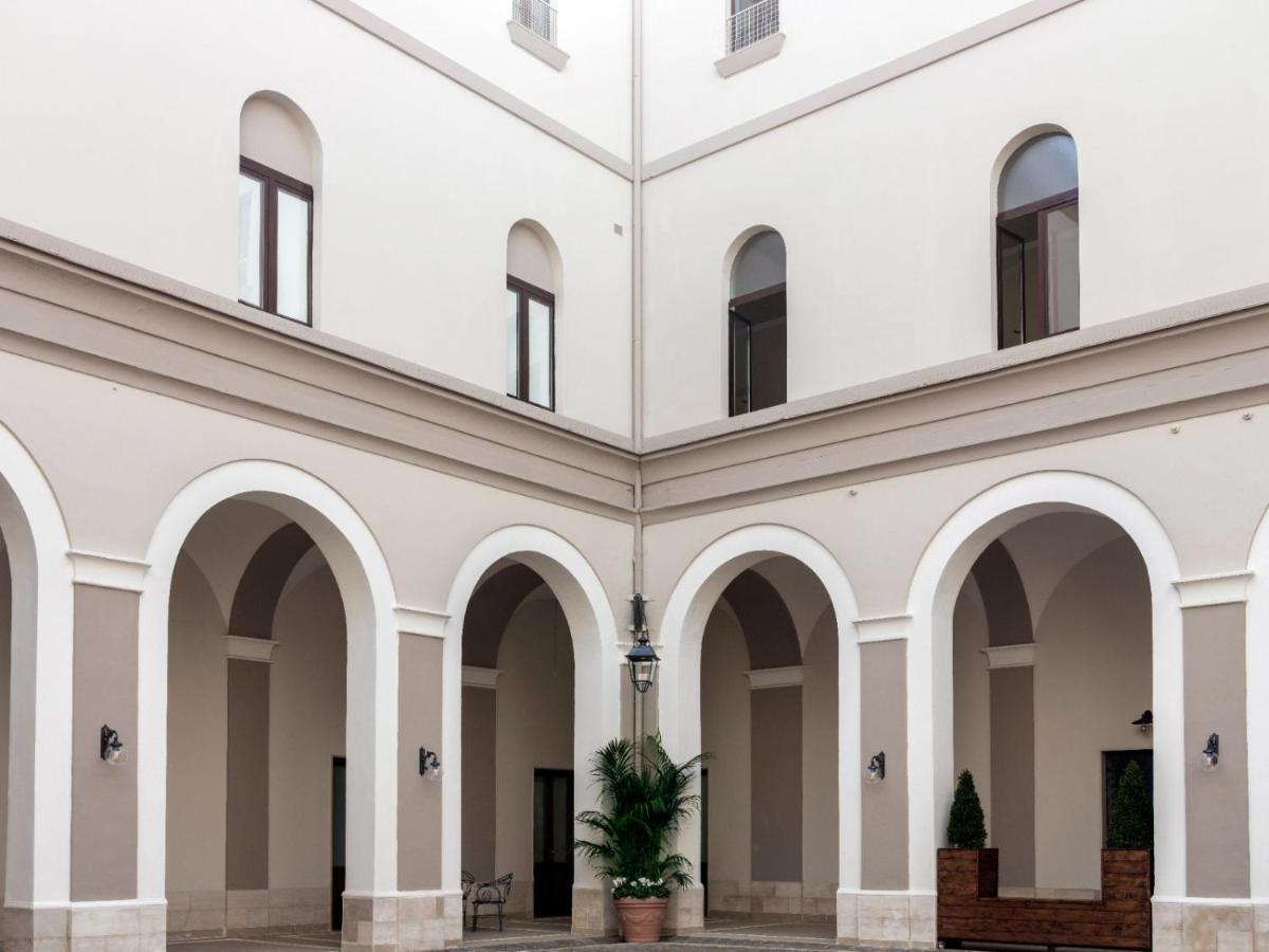 Bed and Breakfast Chiostro San Francesco - Casa Di Ospitalita Religiosa Neapol Zewnętrze zdjęcie